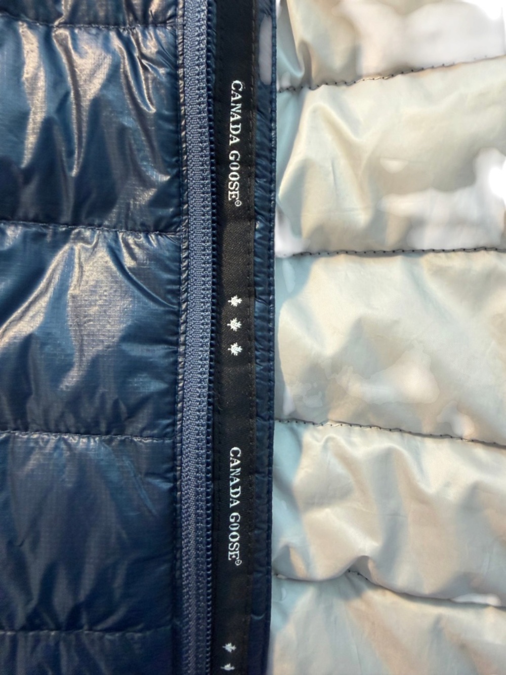 Canada Goose HyBridge Lite Down Vest Spirit Blue 800-Fill 2702L Womens XXS - Picture 8 of 15